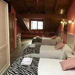 בית הארחה Casa Laureles Hinojedo