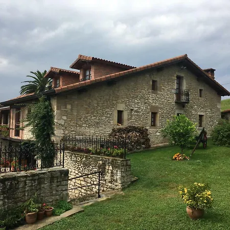 Casa Laureles Pensión 2*