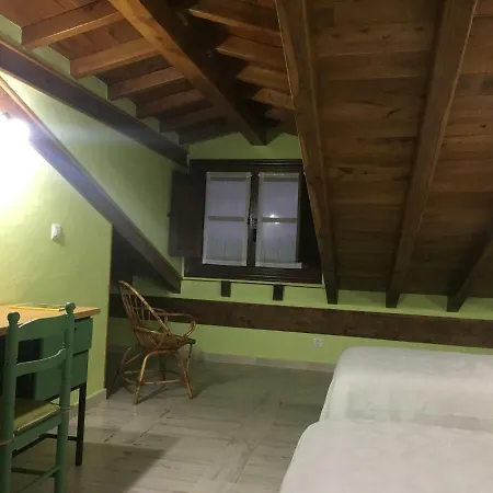 Πανσιόν Casa Laureles Hinojedo