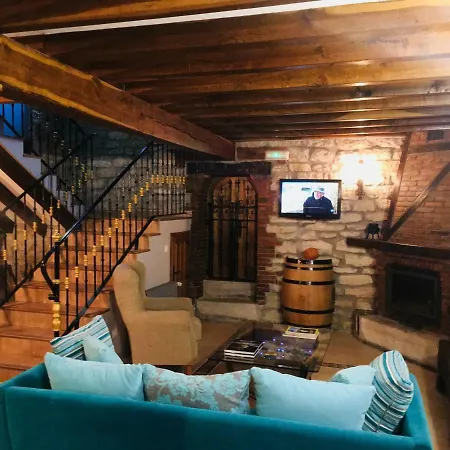 Casa Laureles Guest house