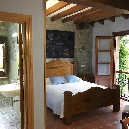Pensión Casa Laureles Hinojedo